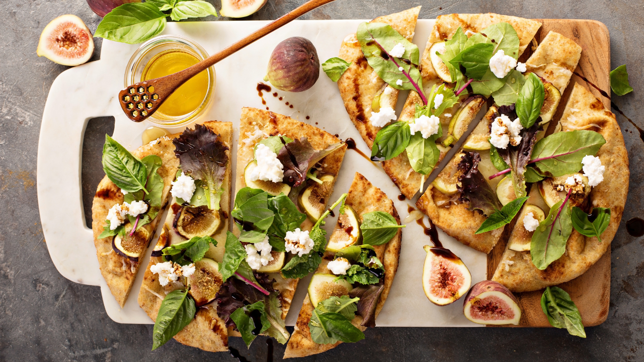 5. Drizzle hot honey on pizza