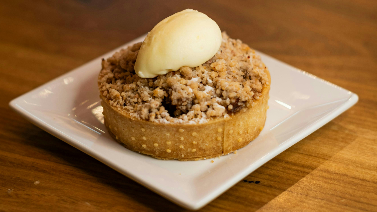 15. Caramel apple crisp