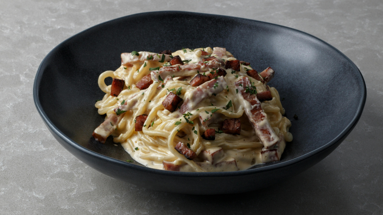 4. Creamy ham and pasta with sweet peas
