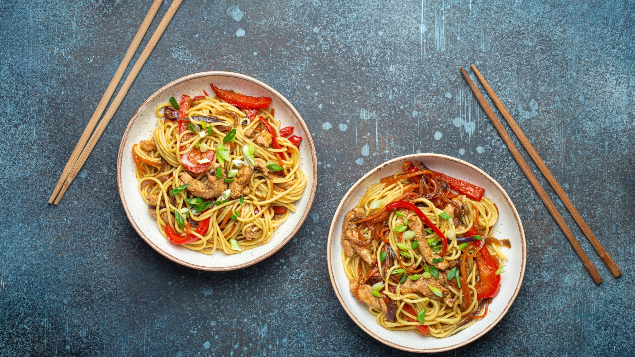 8. Chicken lo mein