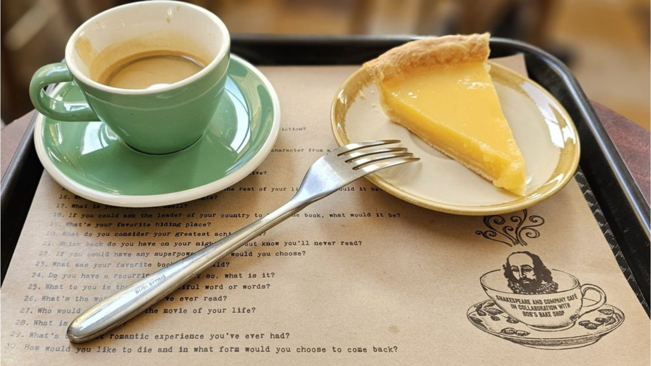 11. Shakespeare and Company Café – A literary pairing