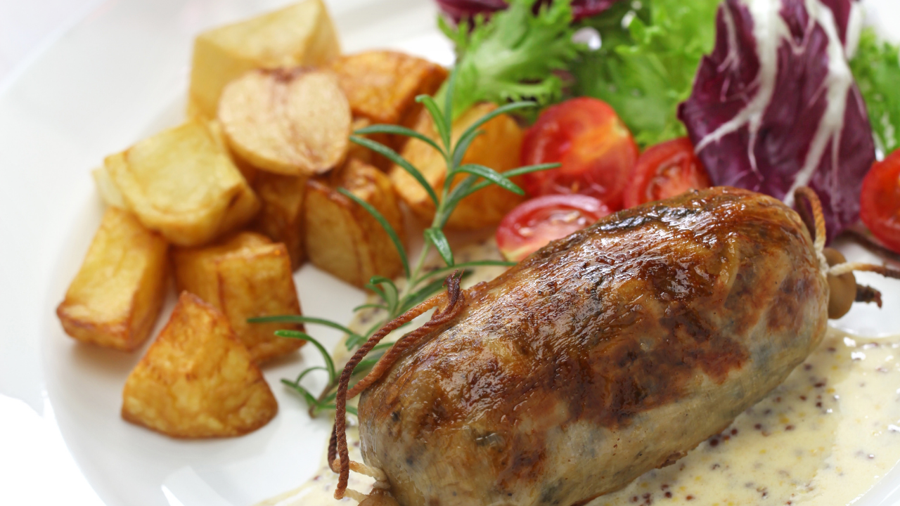 15. Andouillette — France