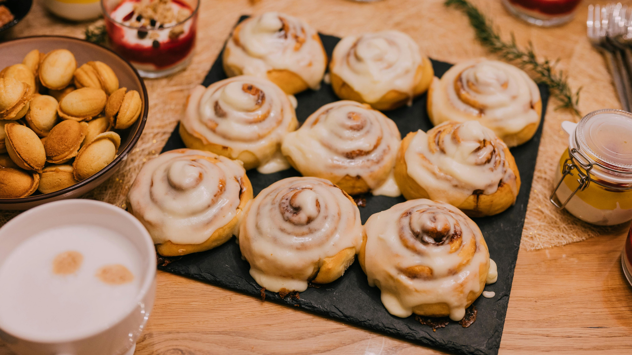 10. Cinnabon cinnamon rolls