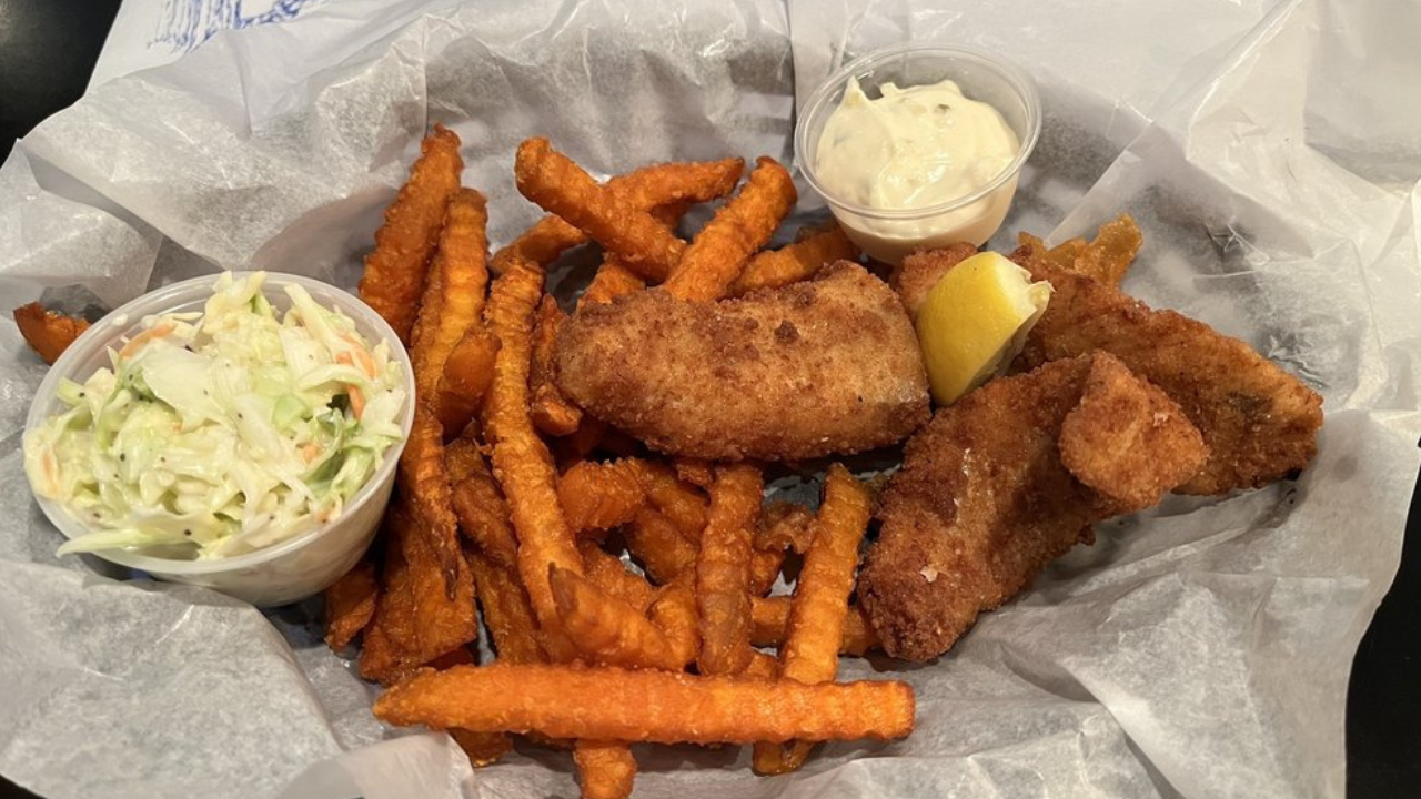 14. Iowa – Waterfront Seafood Market, West Des Moines