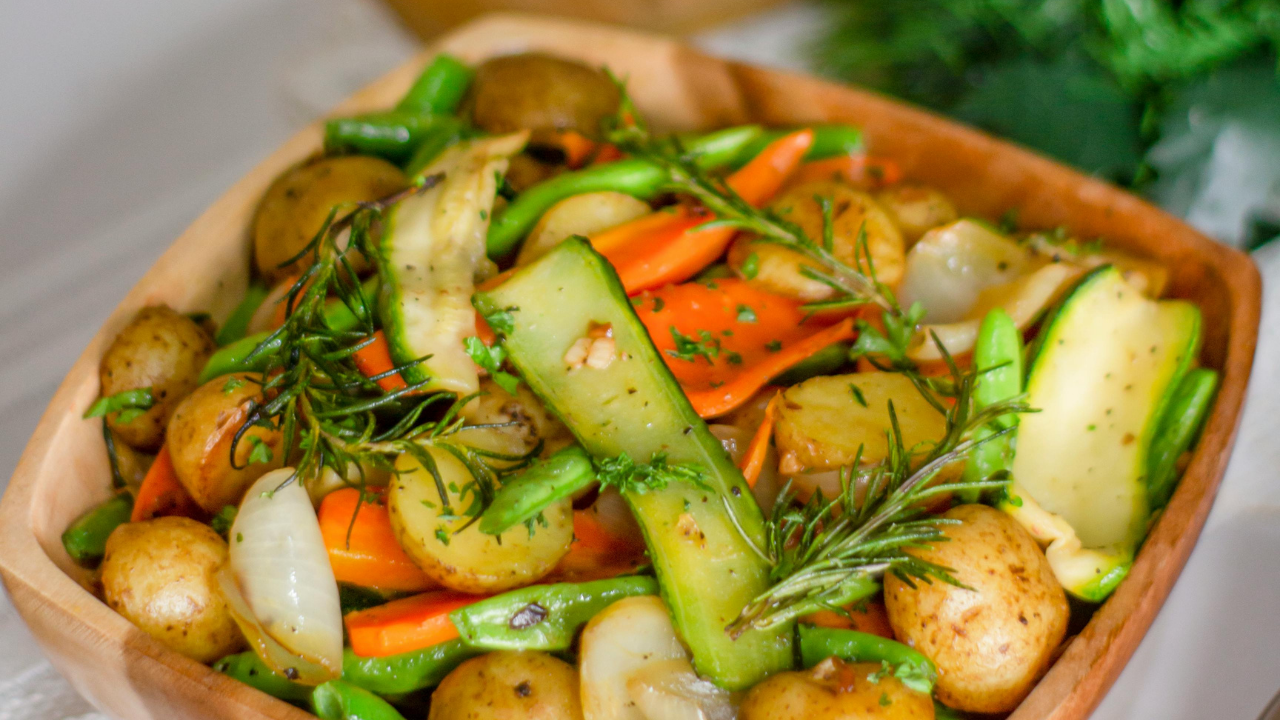 22. Green beans and potatoes