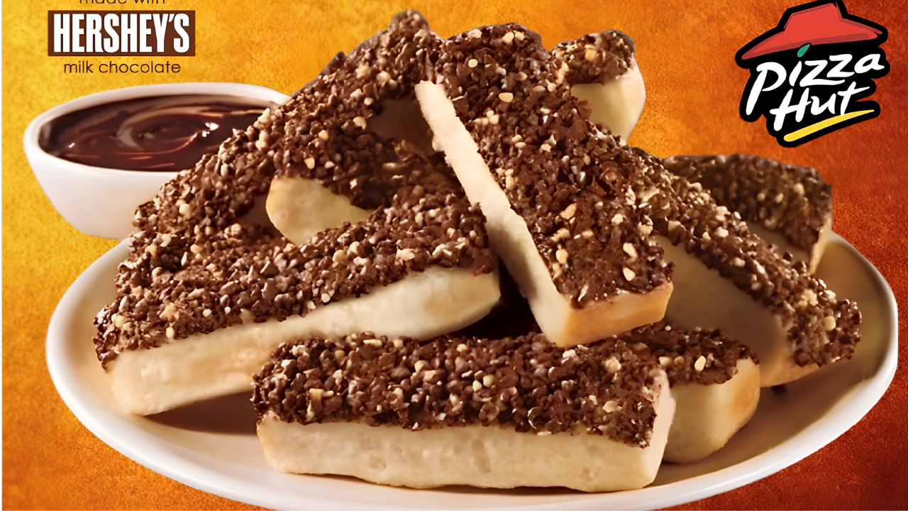 4. Pizza Hut’s Hershey’s Chocolate Dunkers