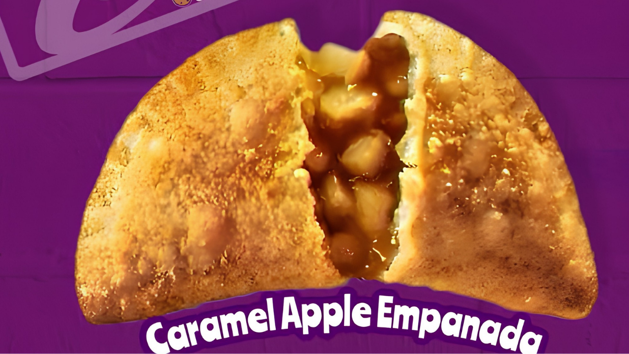 6. Taco Bell’s Caramel Apple Empanada