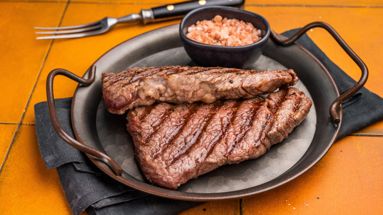 16. Iowa: Northwestern Steakhouse