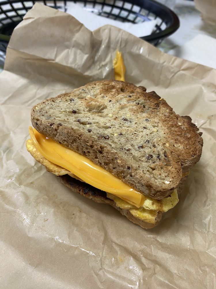 15. Pil’s Deli (Alaska)